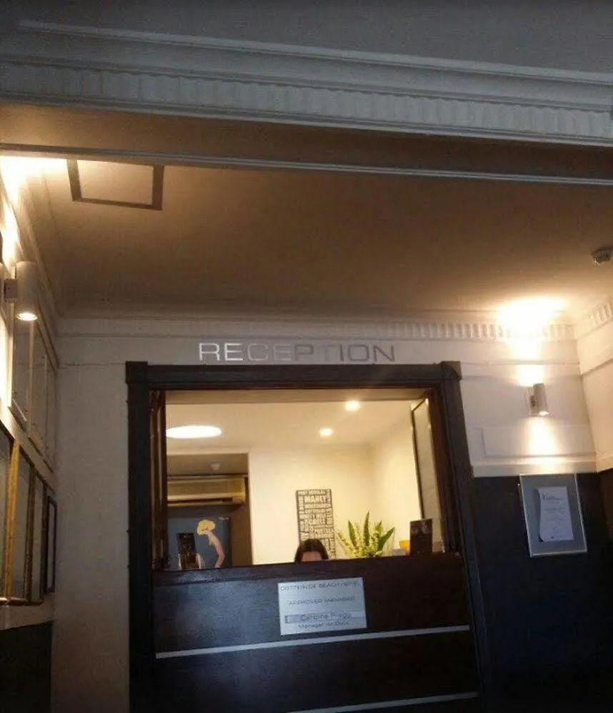 Cottesloe Beach Hotel Perth 3*,  Australia