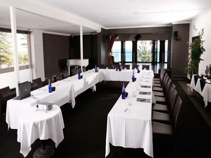 ***  Cottesloe Beach Hotel Perth Australia