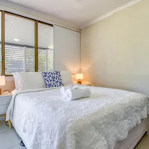 little-salty-vibes.queenslandhotels.net/