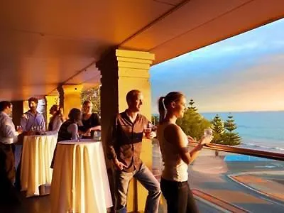 Cottesloe Beach Hotel Perth 3*,